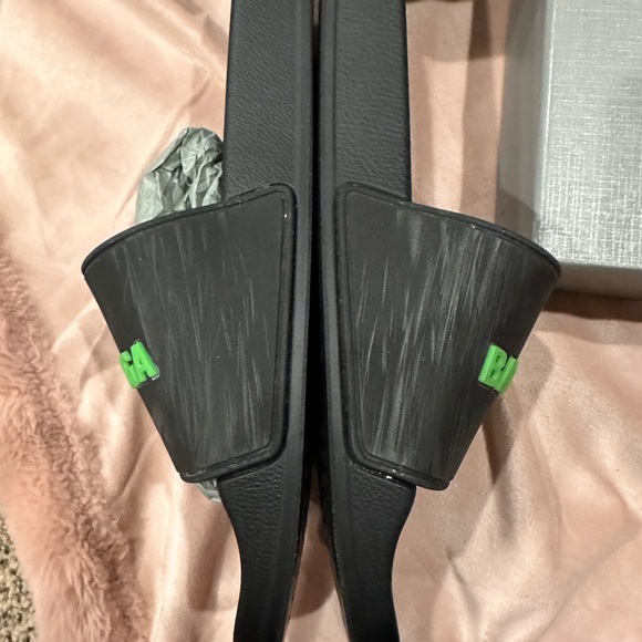 Authentic Men’s Balanciaga Slide Size 8 - Picture 4 of 6